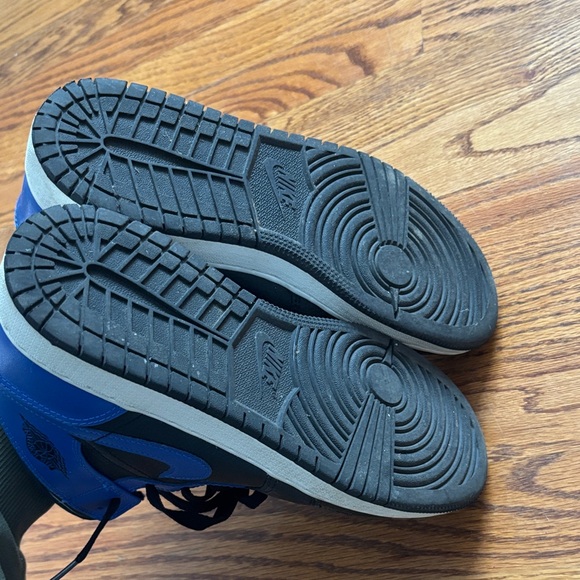 Nike - Picture 4 of 4